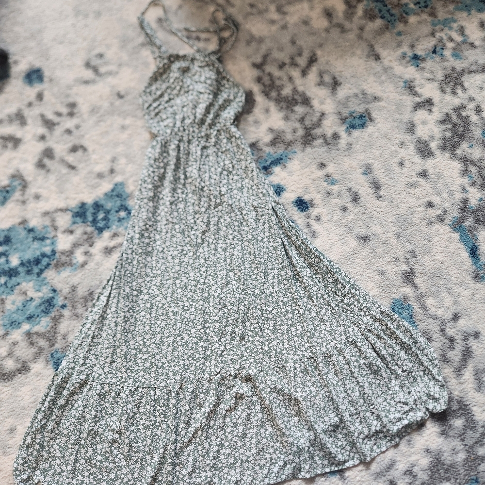 Summer green dress